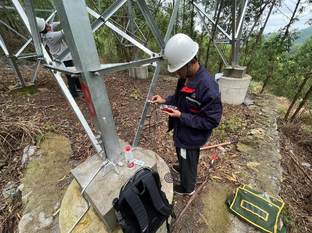 鐵塔檢測