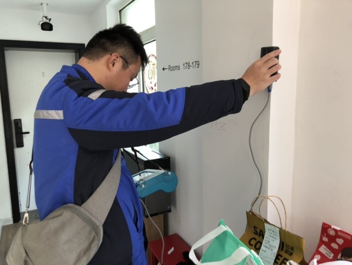 房屋出現(xiàn)裂縫、傾斜后房屋是否需要拆除？