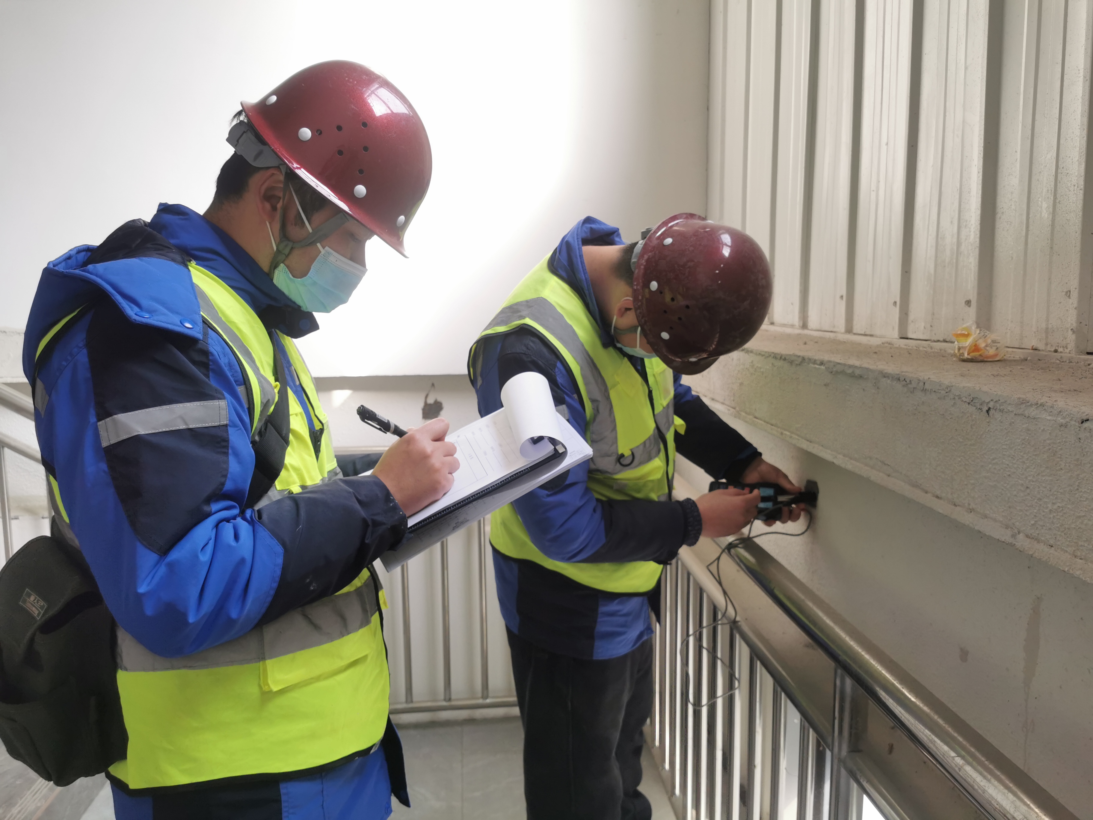 上海某廣場(chǎng)吊頂和水池鋼架檢測(cè)